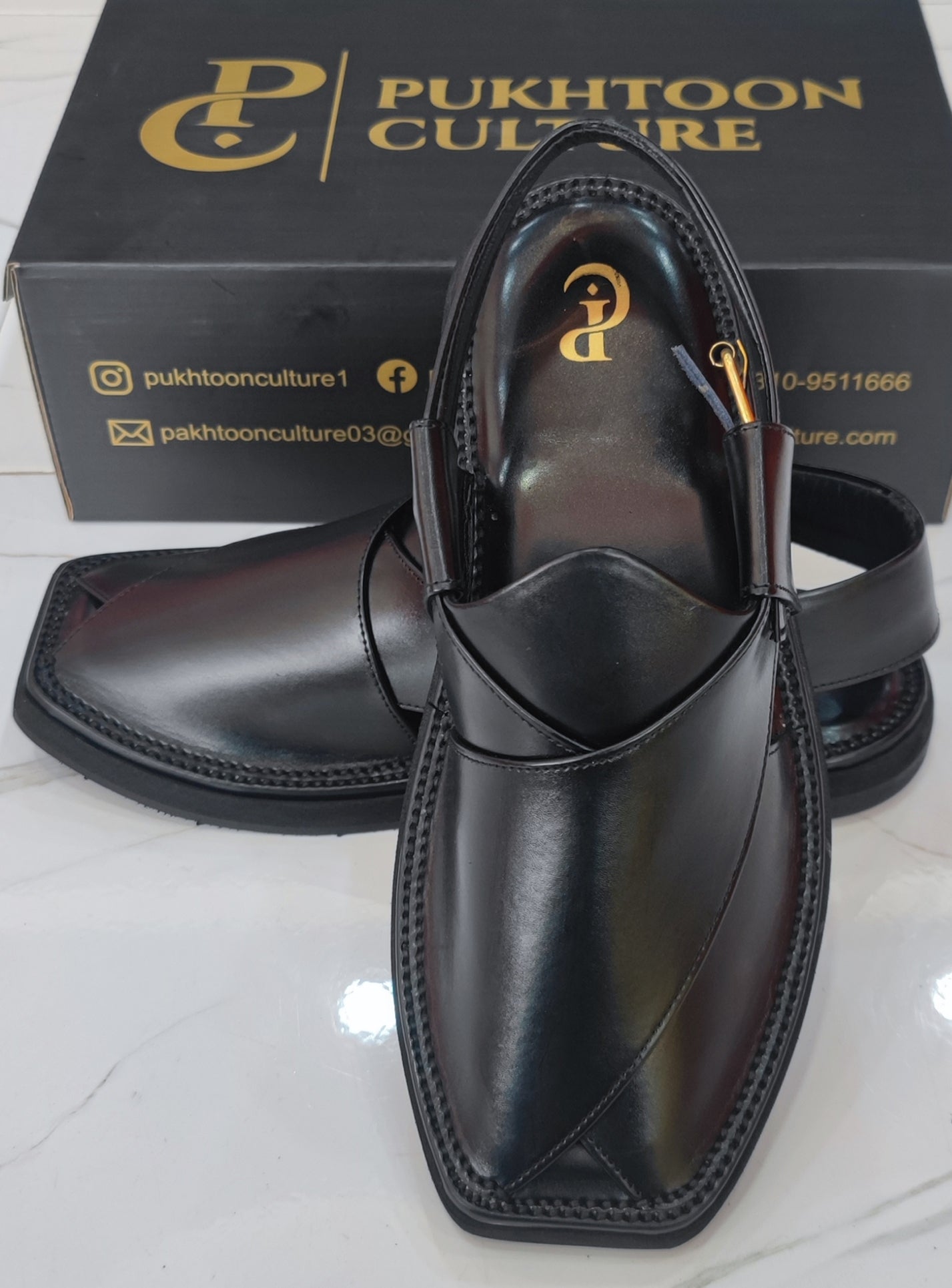 Captain Black in Medium Sole