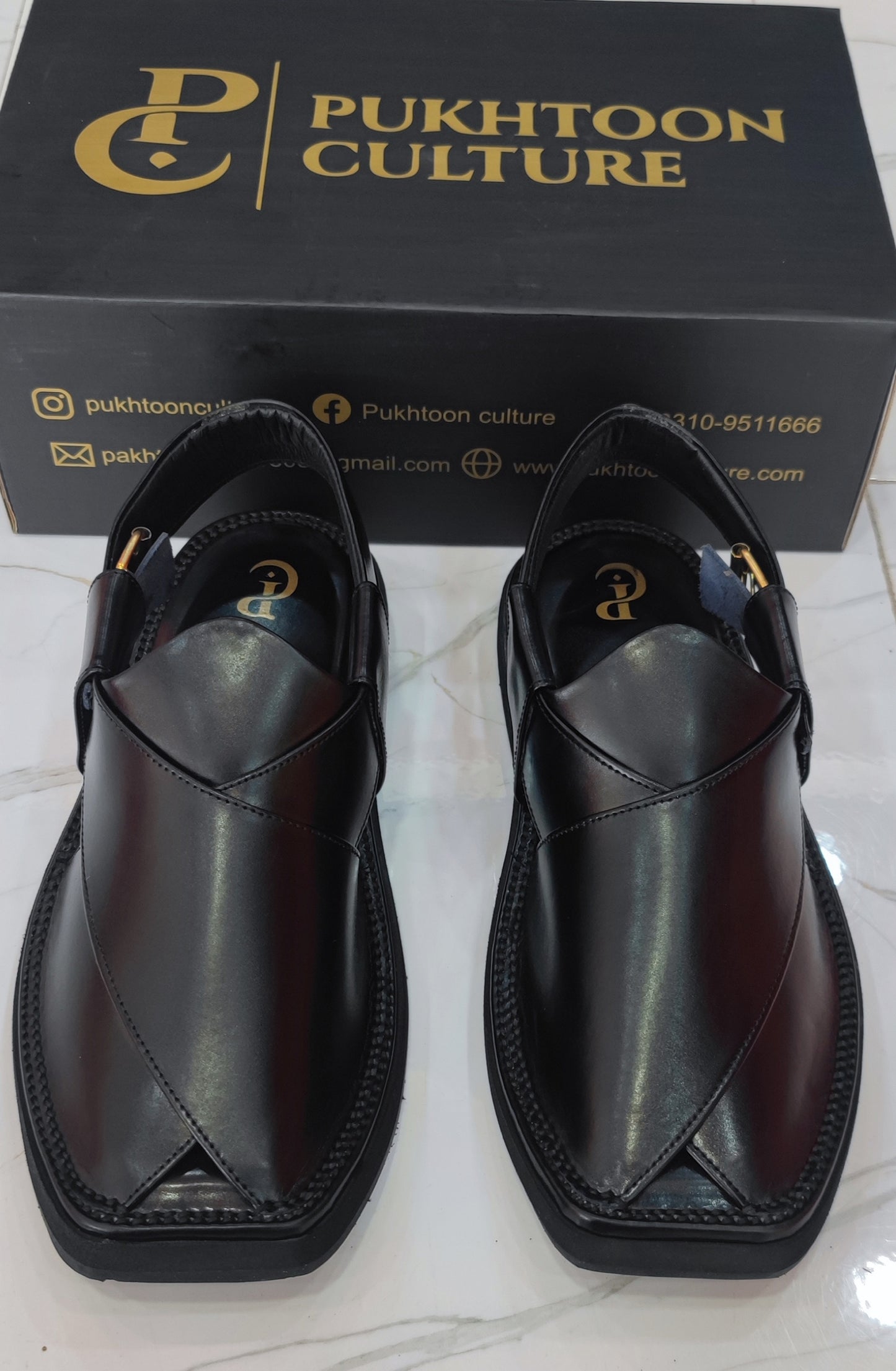 Captain Black in Medium Sole
