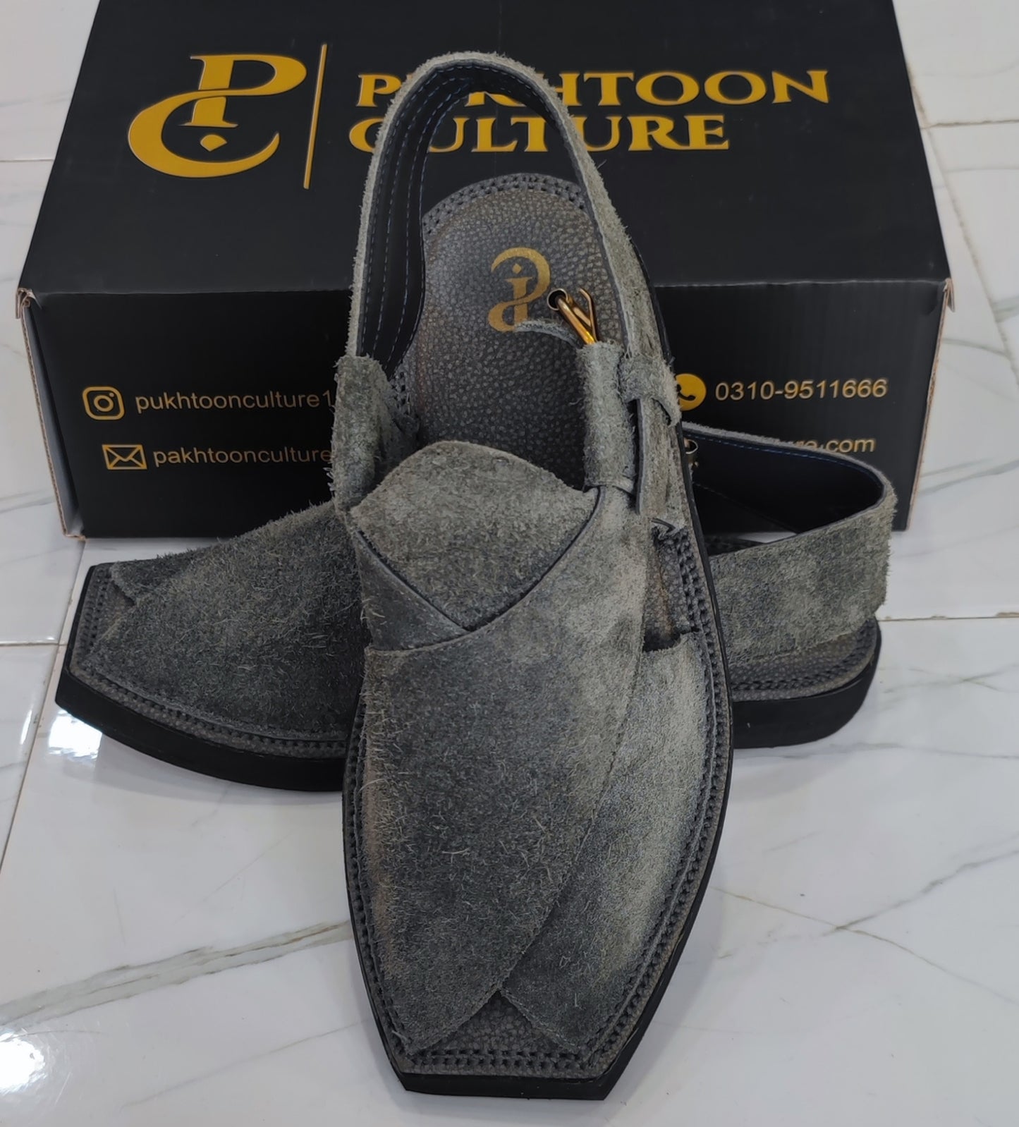 Ash Grey Sabar In Capitan style