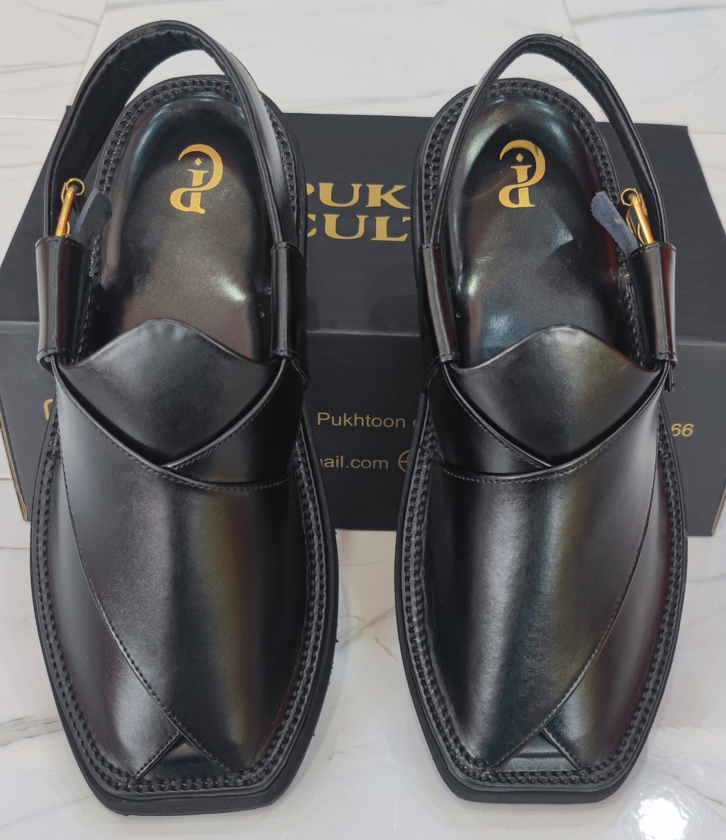 Captain Black in  Medium Sole