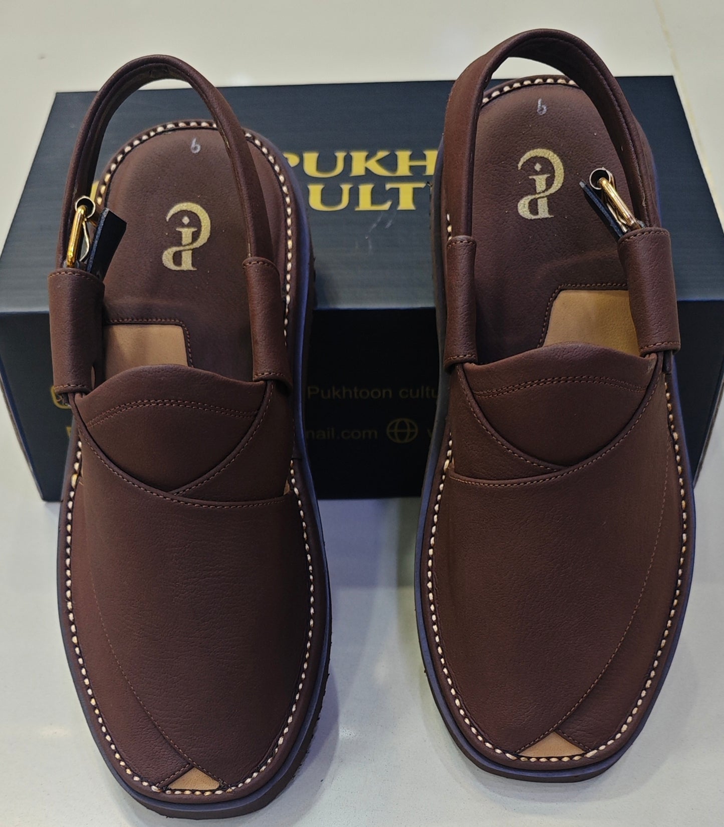 Goga Round Shape Matte Dark Brown Textured Sketcher Sole (Light Weight)