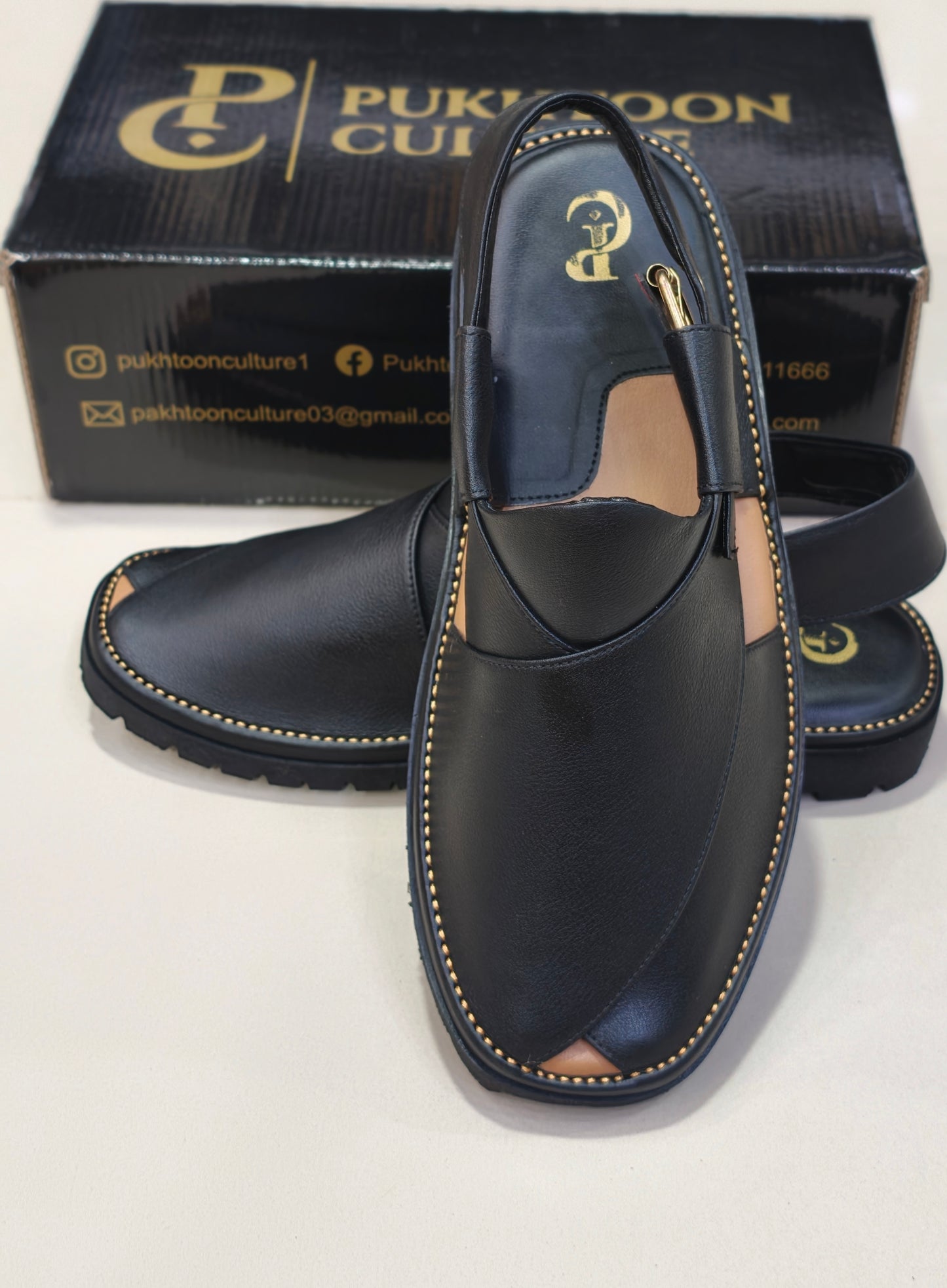 Goga Round Shape Black Textured New Style Important Sole Light Weight